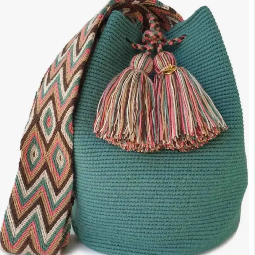Handwooven Boho Waayu Crossbody Bag - Picture 2 of 11